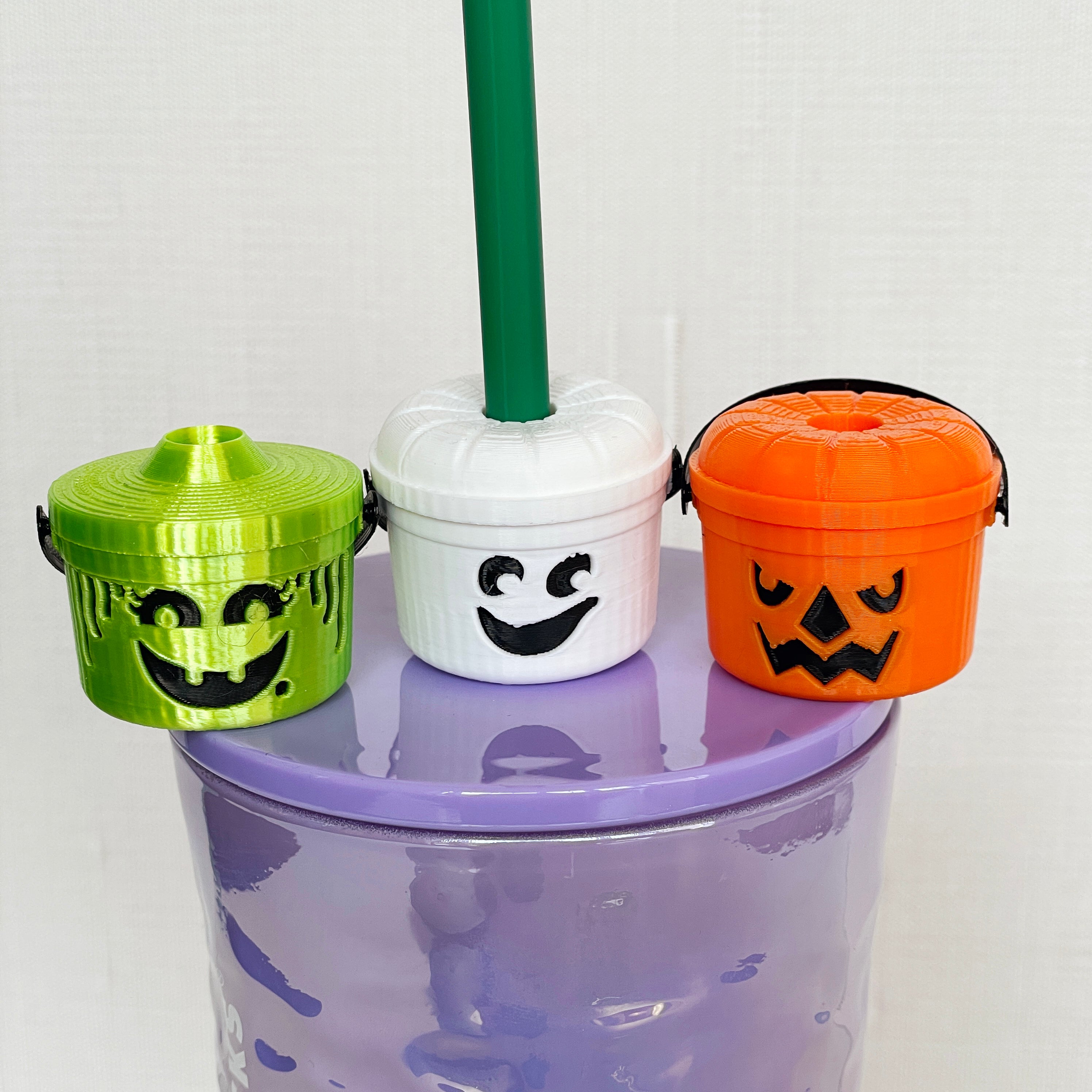 Décor-a-licious - Halloween STRAW TOPPERS are here